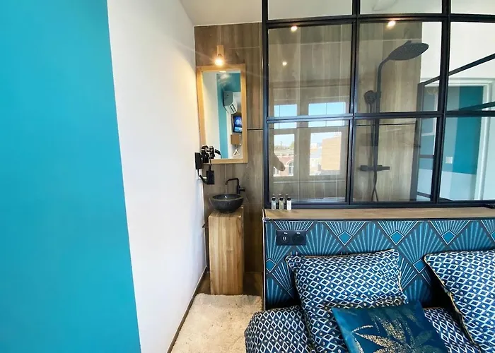 Capsule Gaming balnéo&billard&babyfoot&sauna 2 chambres